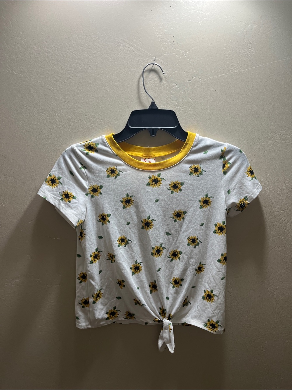Belle Du Jour White Tee with Yellow Sunflower Print and Yellow Collar